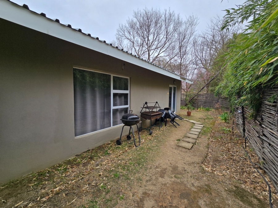 6 Bedroom Property for Sale in Jordania Free State